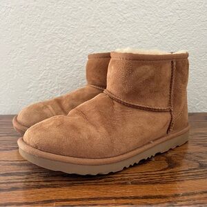 UGG Mini Suede Boots Big Kids 6 EU 38